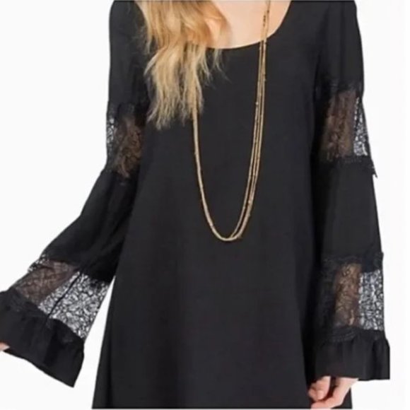 Tobi La Belle Black Flare Sleeve Lace Shift Dress XS Extra Small - Picture 3 of 10